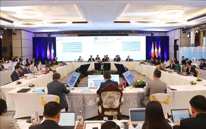 Participants at the16th Cambodia, Laos, Myanmar and Vietnam Economic Ministers' Meeting (CLMV-EMM 16) (Photo: VNA)