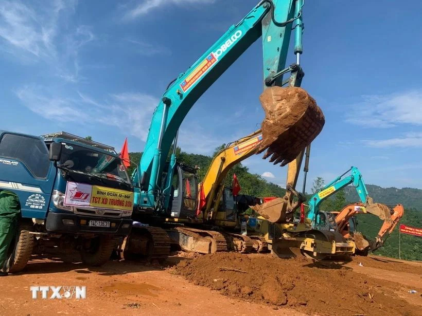 Groundbreaking ceremony for the construction of a resettlement area in Lang Nu village, Yen Bai, which was severely damaged by typhoon Yagi (Photo: VNA)