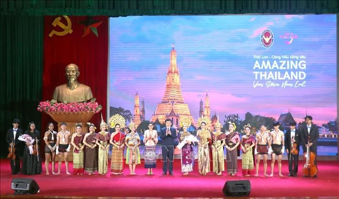 The programme promotes Thailand’s culture to people in the northern province of Hung Yen. (Photo: VNA)