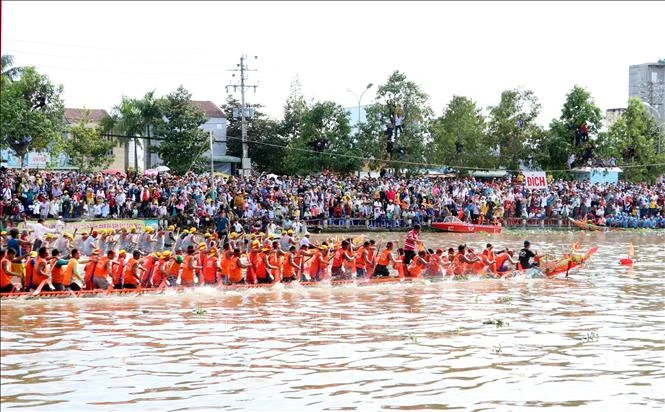 At a Ngo boat race in Soc Trang (Photo: VNA)