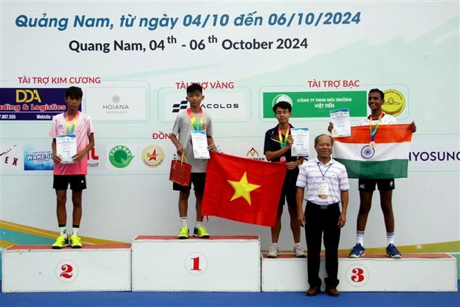 Vietnamese athletes at the 2024 Asian Open Junior Pickleball Championships in the central province of Quang Nam. (Photo: VNA) 