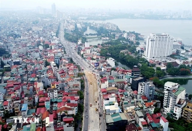 A street being widened in downtown Hanoi (Photo: VNA)