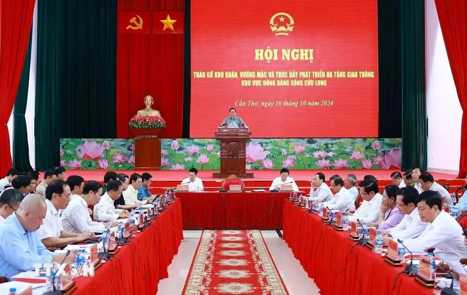 Prime Minister Pham Minh Chinh addresses the opening of the conference (Photo: VNA)