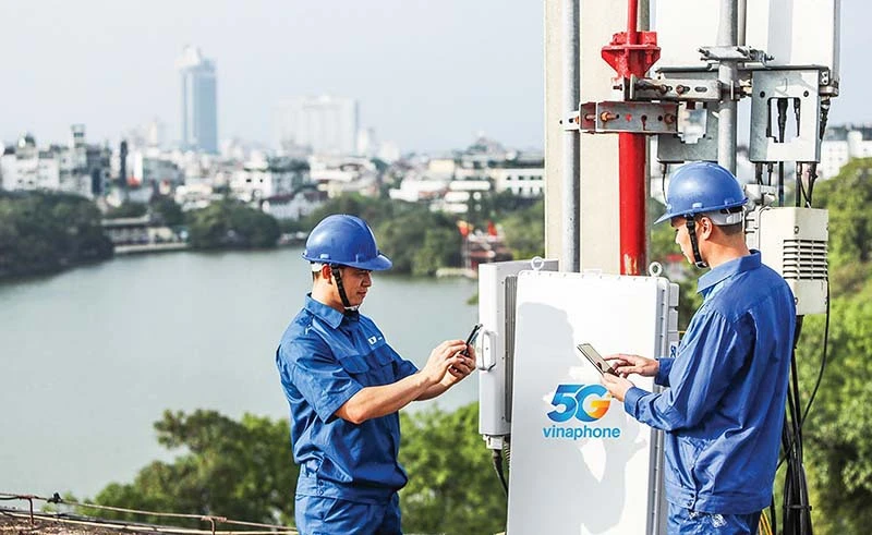 Telecom giants in Vietnam are taking applications and commercialising the 5G network, expected to generate more opportunities for businesses to accelerate digital transformation (Photo: https://baodautu.vn/)