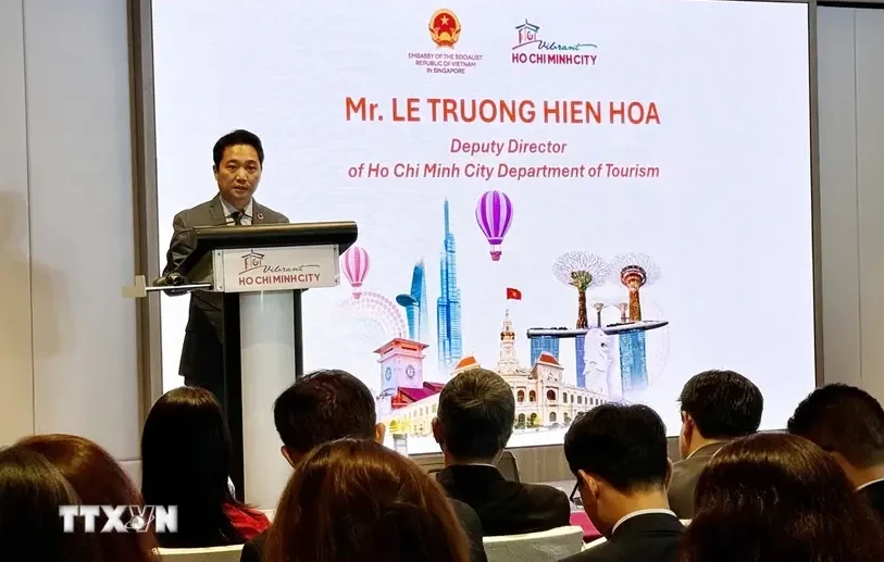 Le Truong Hien Hoa, Deputy Director of the HCM City Department of Tourism, speaks at the event. (Photo: VNA)