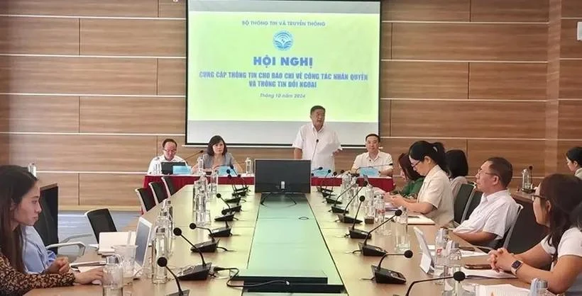 Major General Hau Van Ly, Deputy Director of the Domestic Security Department under the Ministry of Public Security addresses the press conference on October 24 (Photo: VNA)