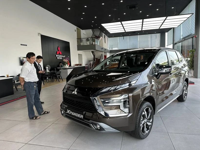 Vietnamese automobile market records a modest growth in October (Photo: VNA)