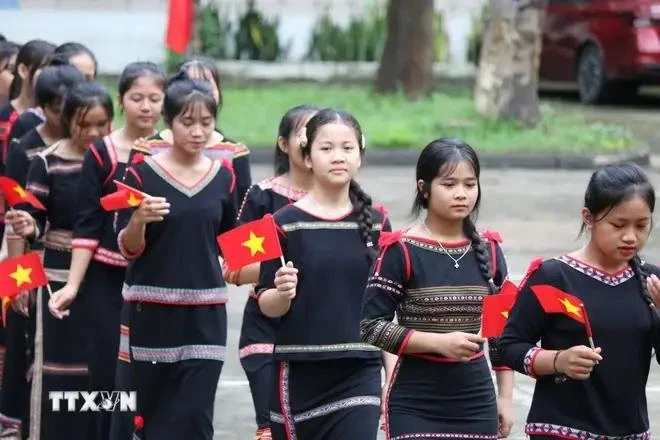 The traditional costume of the Bahnar people in Kon Tum province (Photo: VNA)