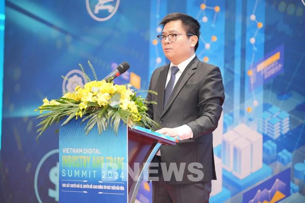 Deputy Minister of Industry and Trade Truong Thanh Hoai speaks at the forum (Photo: VNA)