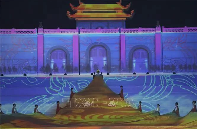 Art performance at the opening ceremony of the Ninh Ninh Festival 2024. (Photo: VNA)