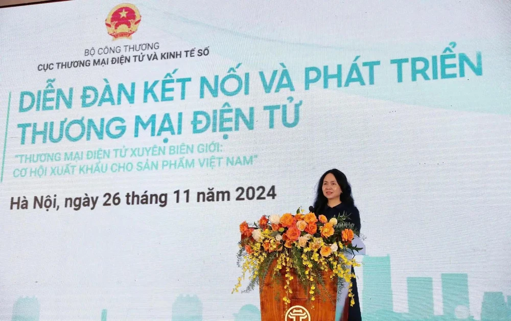 Director of the Vietnam E-commerce and Digital Economy Agency Le Hoang Oanh (Photo: VNA)