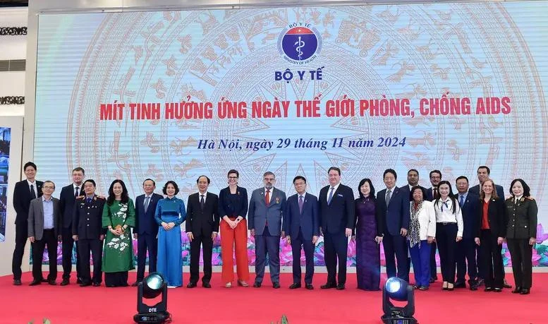 Participants at the event held in response to World AIDS Day (Photo: baochinhphu.vn)