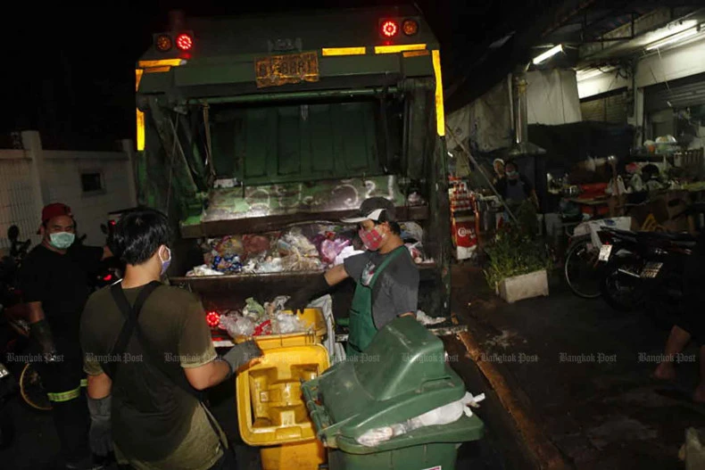 Bangkok to renew fees to encourage garbage sorting. (Photo: Bangkok Post)