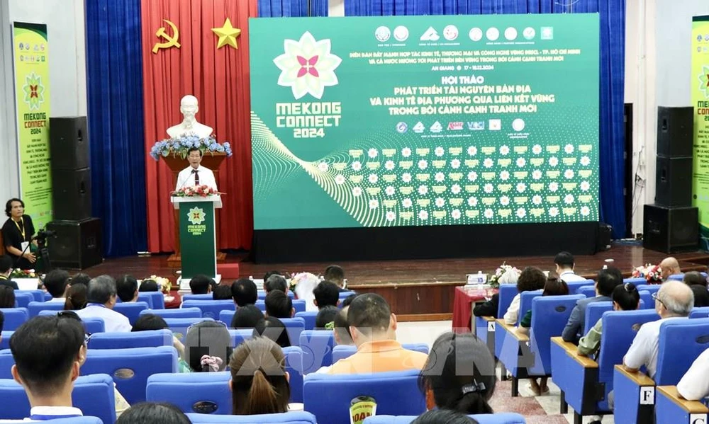 The workshop on developing indigenous resources and local economies through regional linkages is held as part of the Mekong Connect Forum 2024. (Photo: VNA)