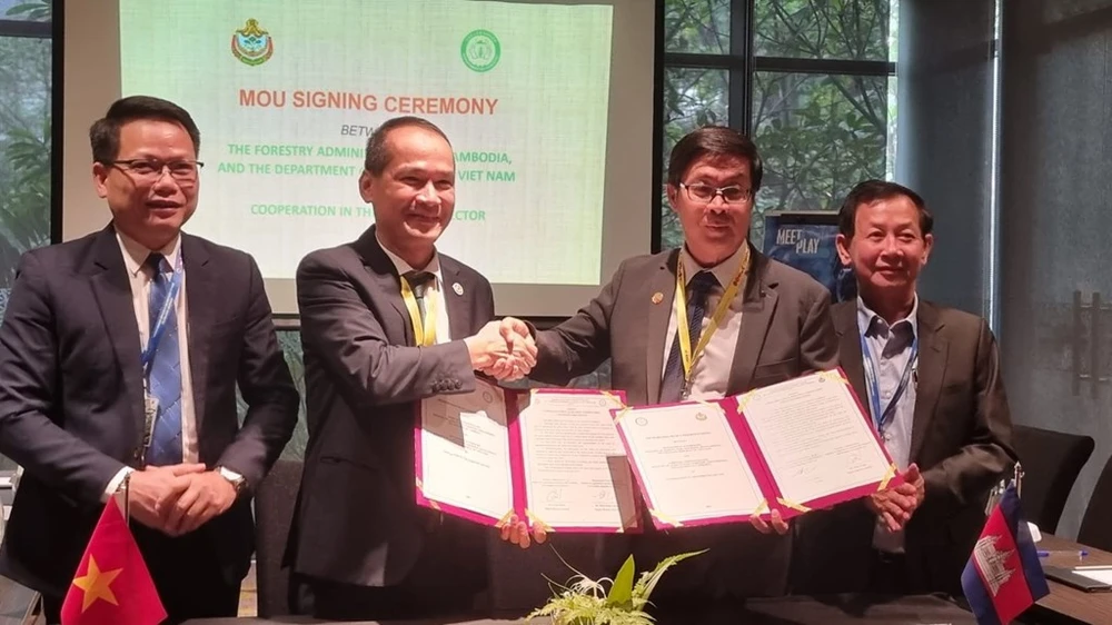 Vietnam y Camboya firman un memorando de entendimiento para la cooperación forestal en el periodo 2024-2029. (Foto: Departamento Forestal)