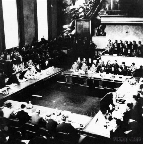 En la Conferencia de Ginebra en 1954 (Foto: VNA)