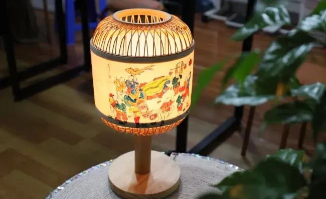 Un farol hecho de papel Do. (Foto: vtv.vn)