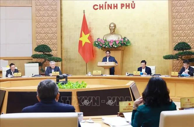 El primer ministro de Vietnam, Pham Minh Chinh, preside la reunión (Foto: VNA)