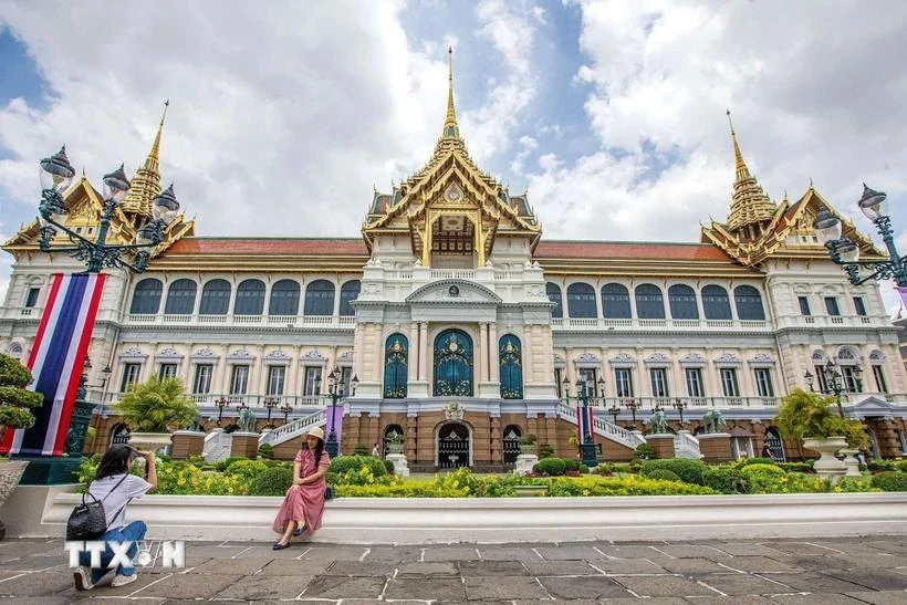 Touristes à Bangkok, Thaïlande. (Photo : VNA)