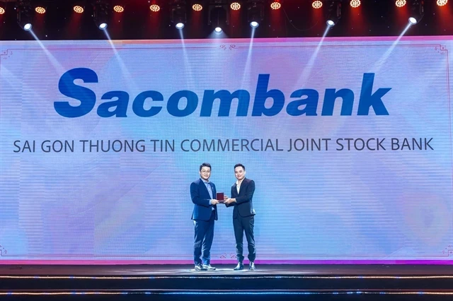 Sacombank récompensée comme « Meilleure entreprise où travailler en Asie » et « Entreprise la plus attentionnée ».