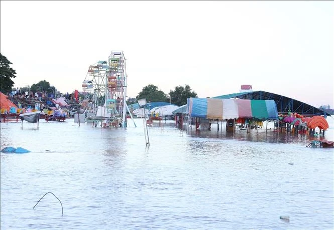 Une zone de divertissement pour enfants à Vientiane est inondée en raison de fortes pluies. (Photo : VNA)