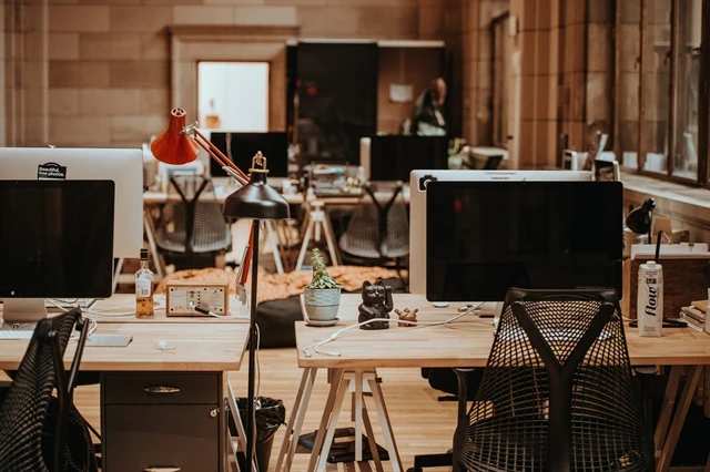 Un espace de coworking à Hô Chi Minh-Ville. L'offre d'espaces de travail flexibles dans la ville est en augmentation, selon Knight Frank Vietnam. — Photo avec l'aimable autorisation d'Annie Spratt.