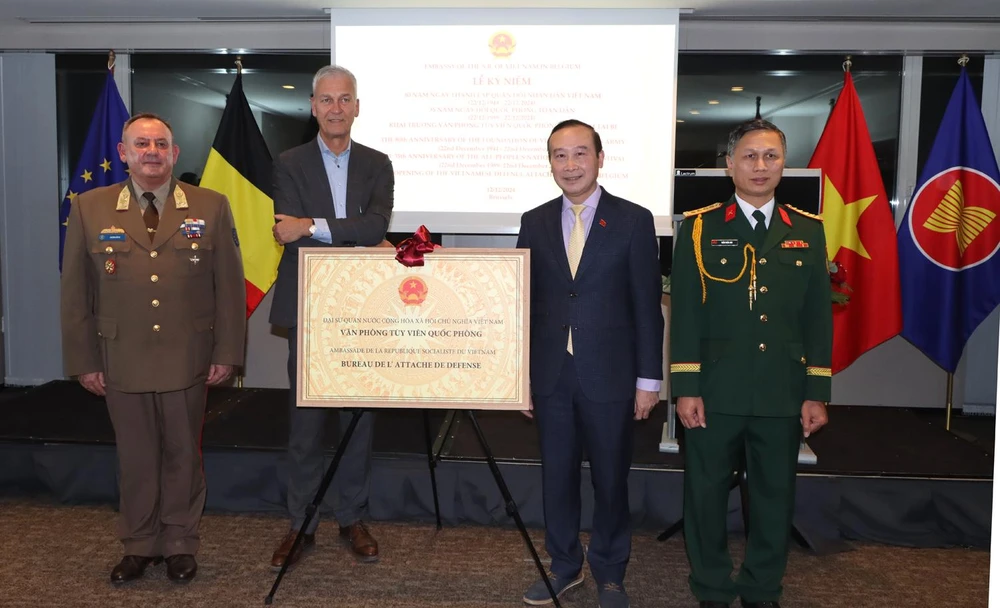 Inauguration du Bureau de l’Attaché de défense du Vietnam en Belgique et auprès de l’UE. Photo : VNA 