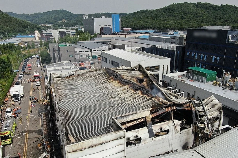 韩国电池厂火灾事故发生现场。图自越通社