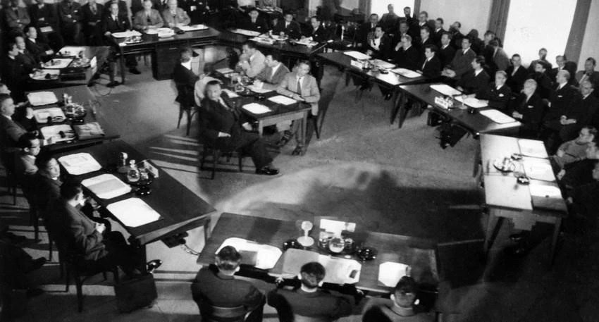 Le 8 mai 1954, au lendemain de la victoire de Dien Bien Phu, s’est ouverte la conférence de Genève sur la cessation des hostilités et le rétablissement de la paix en Indochine. Photo: VNA