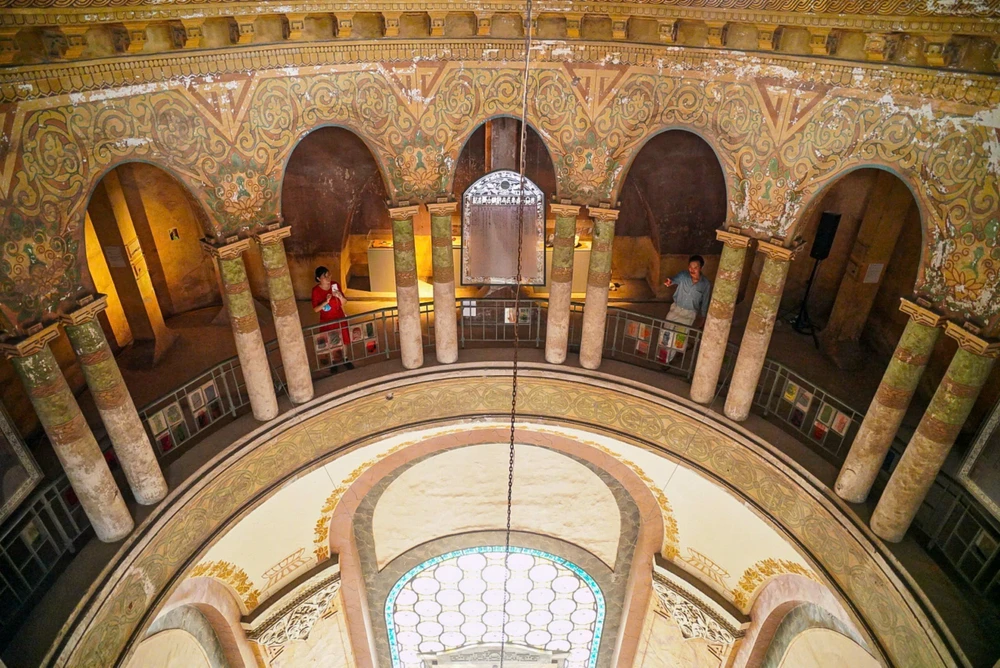 Architecture française typique à l'intérieur de l'Université de Hanoï. Photo: VNA