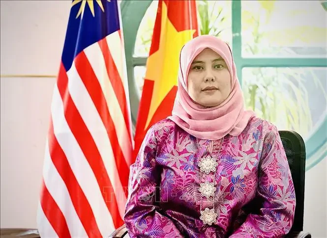 L'ambassadrice adjointe de Malaisie à Hanoï, Cik Aida Safura Niza Othma. Photo: VNA