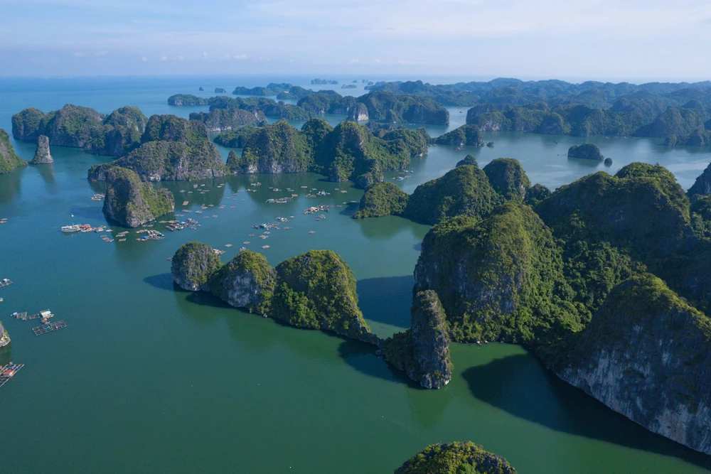 海防市兰夏湾美景。图自越通社