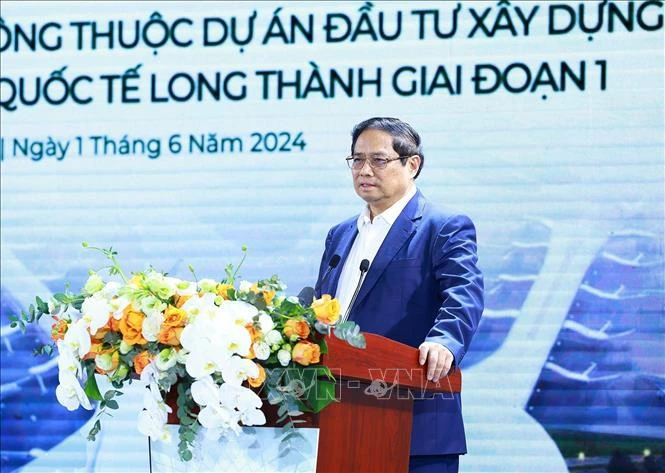 Prime Minister Pham Minh Chinh speaks at the the signing ceremony. (Photo: VNA)