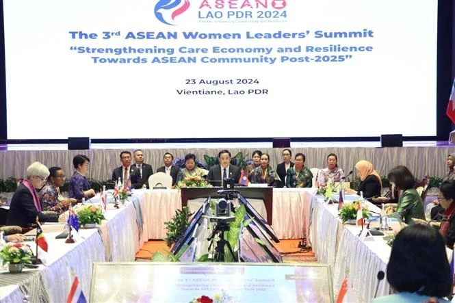 The 3rd ASEAN Women Leaders' Summit, themed “Strengthening care economy and resilience towards ASEAN Community post-2025,” takes place in Vientiane, Laos. (Photo: VNA broadcasts)