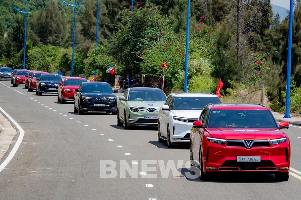 Automaker VinFast, a subsidiary of conglomerate Vingroup, has announced it delivered more than 9,300 cars to customers in September. (Photo: VNA)