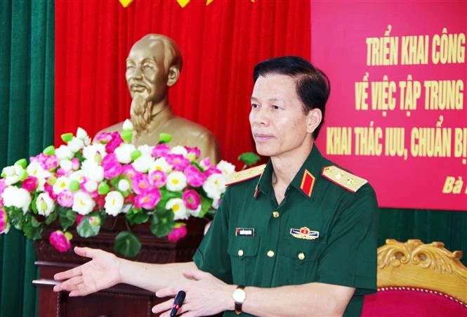 Lieutenant General Nguyen Trong Binh, Deputy Chief of the General Staff of the Vietnam People's Army, speaks at the conference. (Photo: VNA)