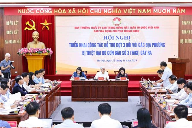 The Central Relief Committee under the Vietnam Fatherland Front (VFF) hold a meeting on implementation of support for localities hit by Typhoon Yagi. ((Photo: VNA)