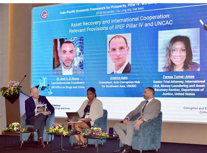 Speakers at the international workshop on enhancing asset recovery capacity in Ha Long city, the northern province of Quang Ninh. (Photo: VNA)