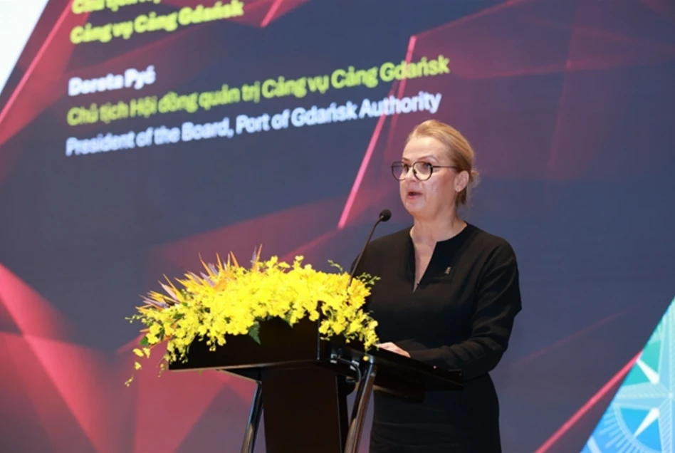 Dorota Pyć, President of the Port of Gdansk Authority, speaks at the Business Mixer event in HCM City on November 28. (Photo: VNA)