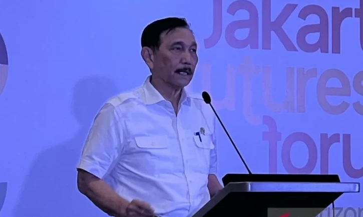 Coordinating Minister for Maritime Affairs and Investment Luhut Binsar Pandjaitan delivers a speech during an event titled "Jakarta Future Forum: Blue Horizons, Green Growth" in Jakarta on May 3 (Photo: Antara)