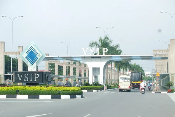 VSIP is one of the bridges connecting Vietnamese businesses and foreign investors in Binh Duong province. (Photo: VNA)