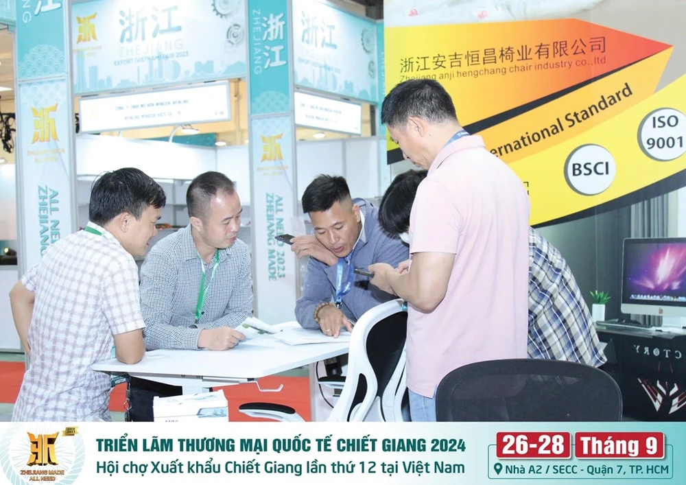 The Zhejiang Expo 2024 offers an opportunity for businesses to meet, exchange experiences, and explore new products and technologies from leading enterprises of Zhejiang province. (Photo: VNA)