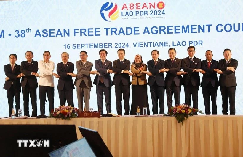 Sesiona en Laos la 38 Reunión del Consejo de Zona de Libre Comercio de ASEAN