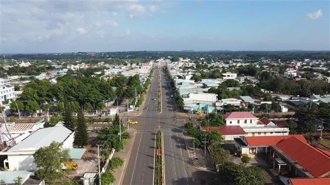 Une route rurale à Ba Ria-Vung Tau. Photo: VNA