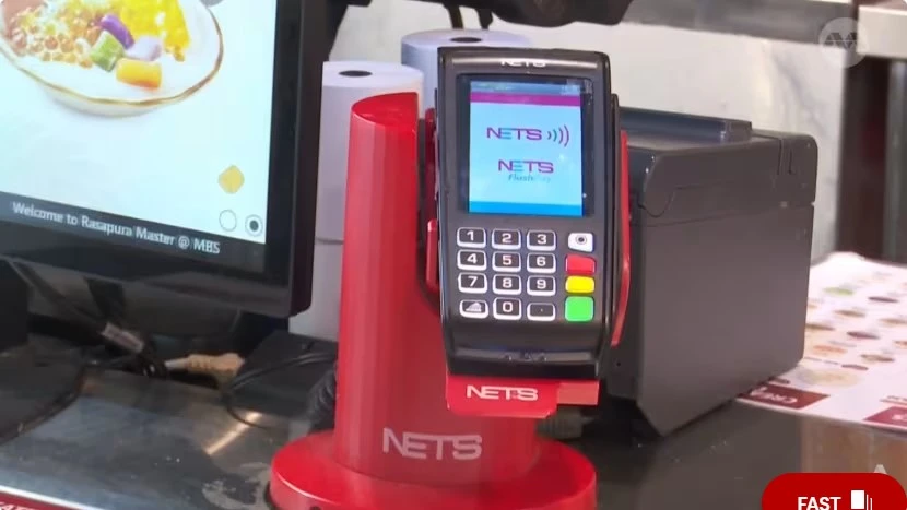 A NETS payment machine. (Photo: channelnewsasia.com) 