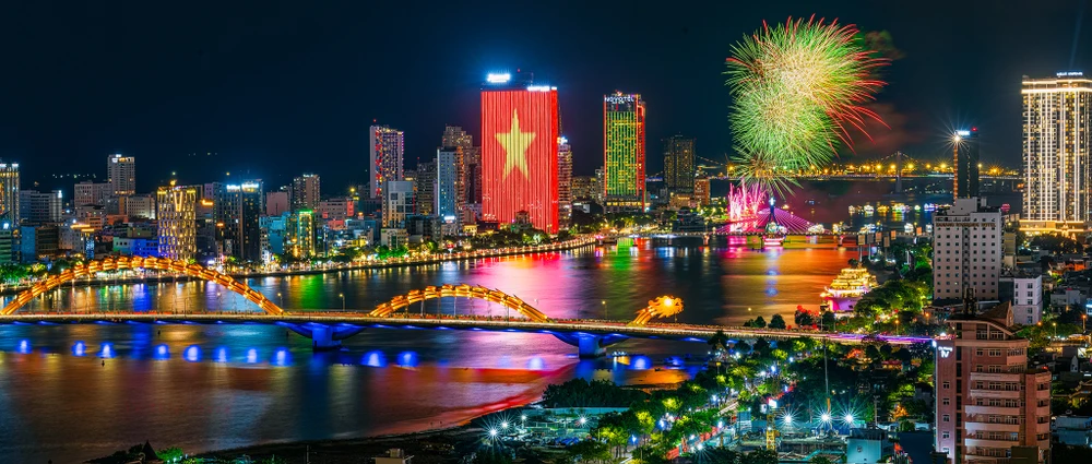 Vibrant Da Nang city in DIFF 2024 (Photo:: Le Quang Thien)