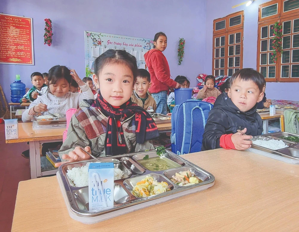 Vietnam promotes law on school nutrition for children’s physical development (Photo: VietnamPlus)