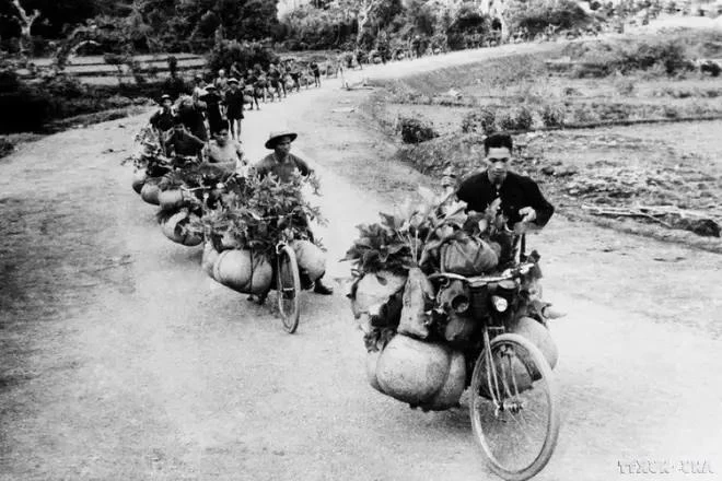 La maison d'édition de la VNA lance un livre sur Diên Biên Phu