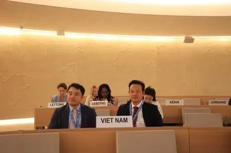 Le Conseil des droits de l'homme des Nations Unies a adopté 25 Résolutions à l'issue de sa 56e session ordinaire à Genève, dont une sur le changement climatique et les droits de l'homme rédigée et proposée par le Vietnam, le Bangladesh et le Philippines. Photo: VNA