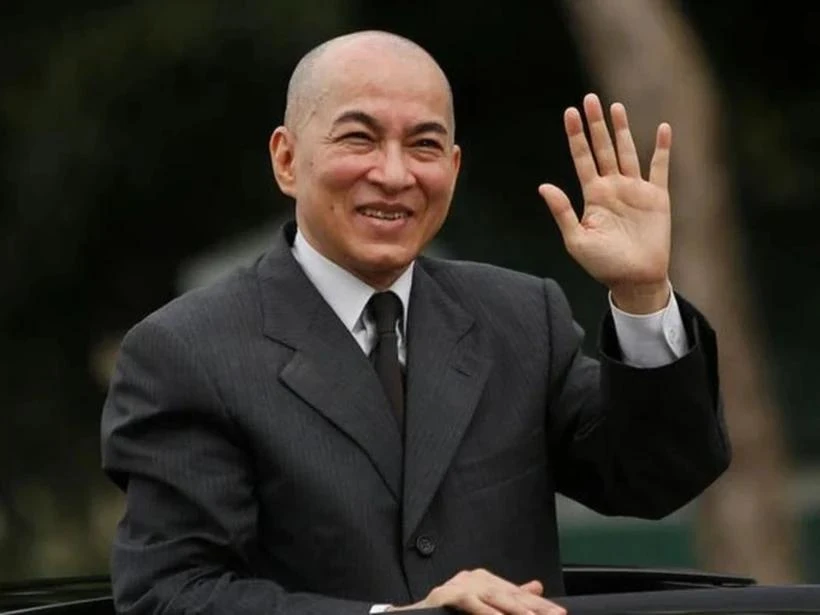 Le roi du Cambodge, Preah Bat Samdech Preah Boromneat Norodom Sihamoni, effectue les 28 et 29 novembre une visite d'État au Vietnam. Photo: VNA